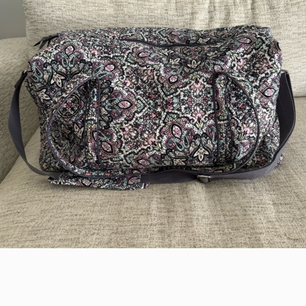 Vera Bradley Large Duffle Bag- GRAY & Pink & Blue & Black & White - Picture 5 of 6